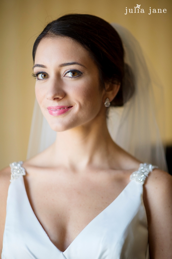 Romantic Wedding Photography by Connecticut Wedding Photographer Julia Jane Studios  